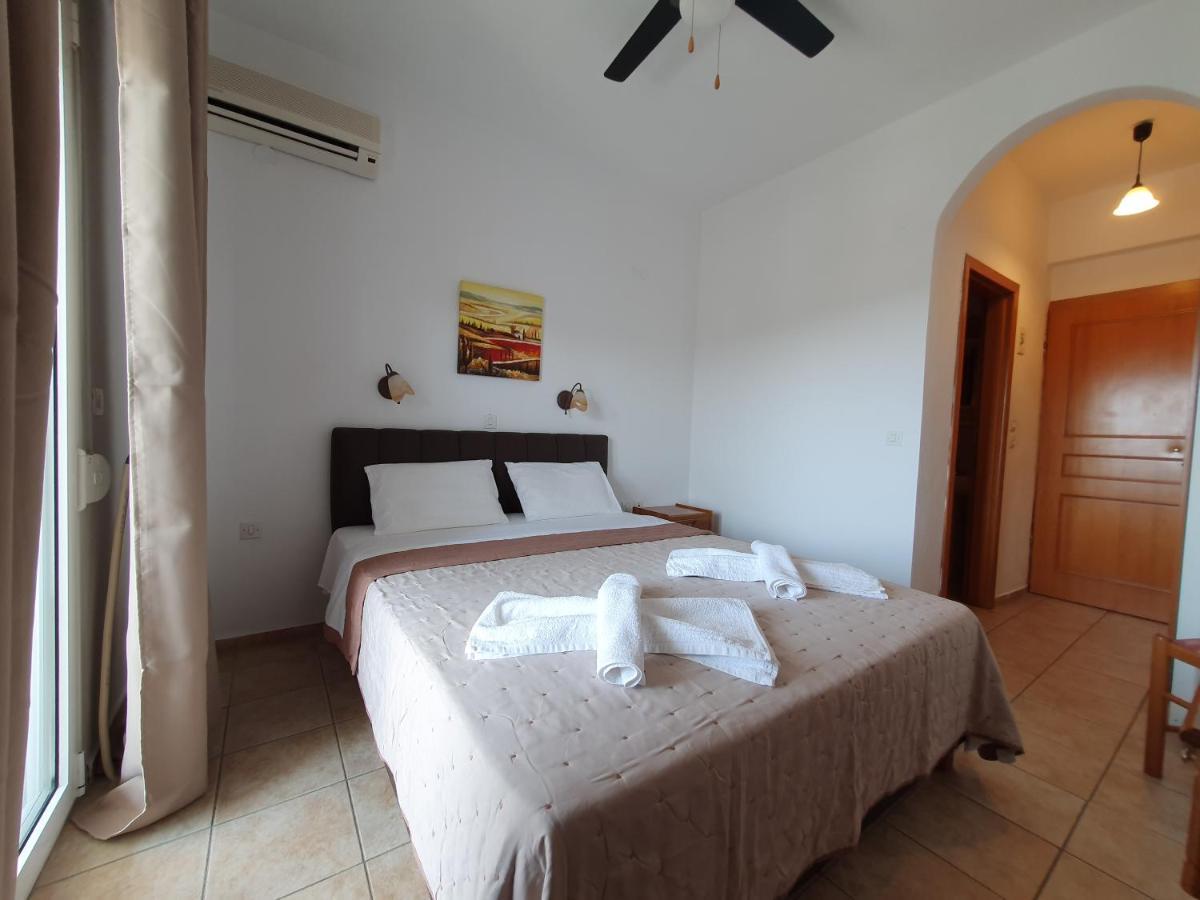 Hotel Pefko Neos Marmaras Extérieur photo