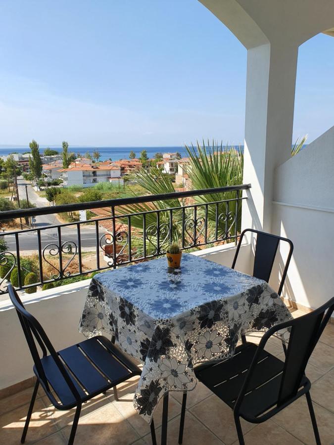 Hotel Pefko Neos Marmaras Extérieur photo